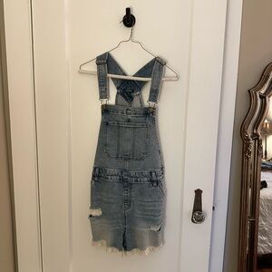 Overall shorts